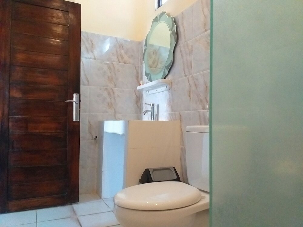 Фото Puri Asri Bungalow