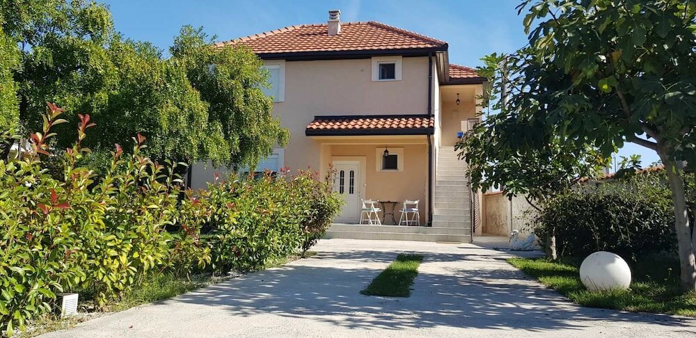 Фото Apartments Aerodrom