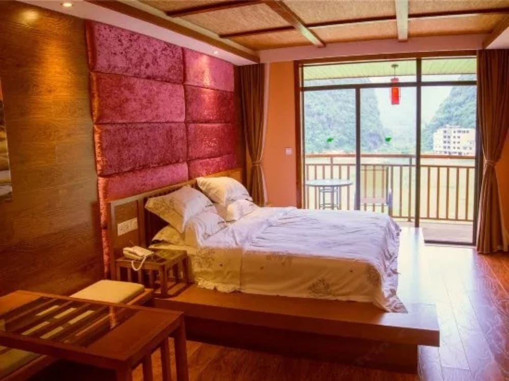 Фото Bluesky Hotel & Resort