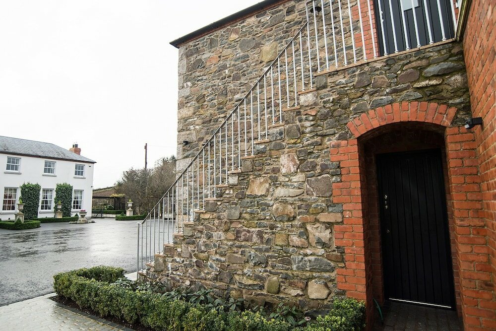 Фото Coach House Boutique B&b