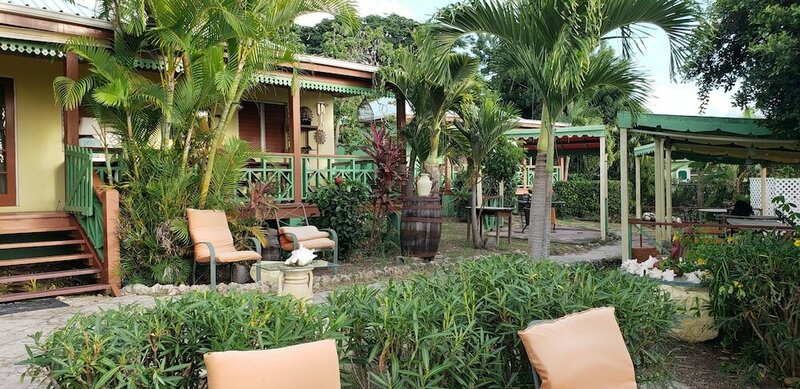 Гостиница Table D'Hote Cottages