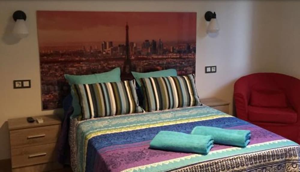 Фото отеля 2