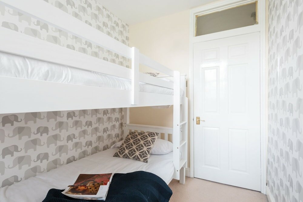 Фото The Lapis Lounge - Large 3bdr House at River Avon