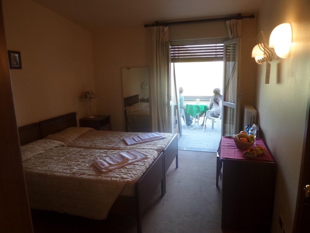 Фото Hotel La Sorgente