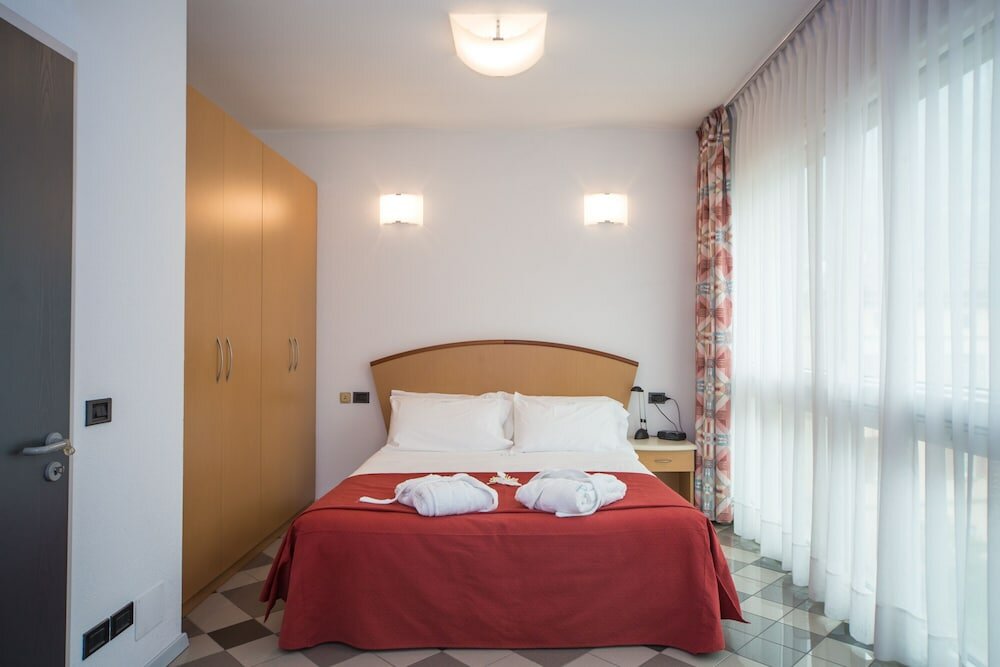 Фото Piazzi House