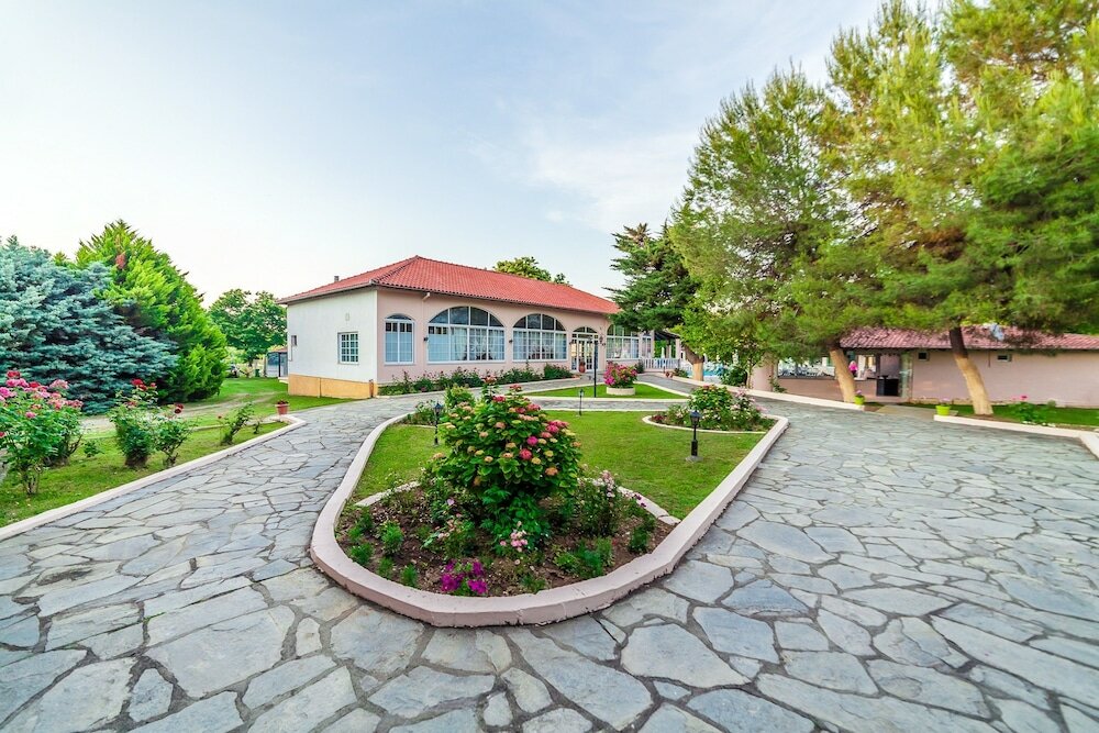 Фото Sintrivanis Beach Resort