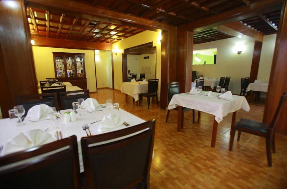 Фото Shangri-la Hotel Muyenga