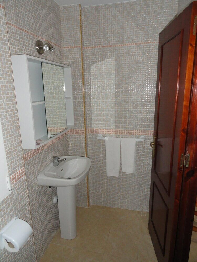 Фото Hostal La Campa