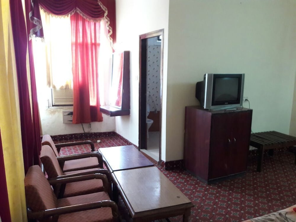 Фото Aj International