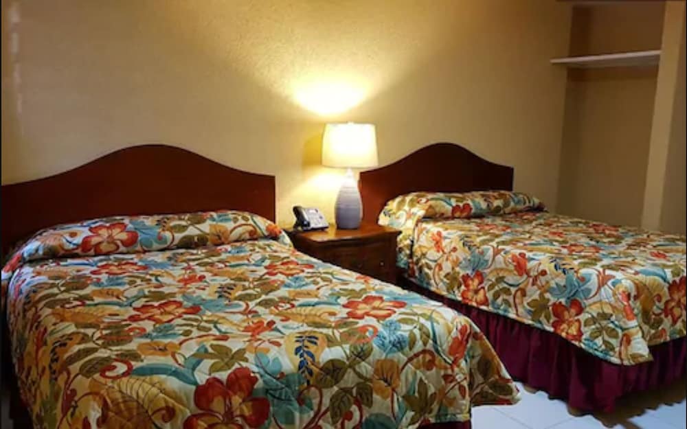 Фото Fantastic Hotel