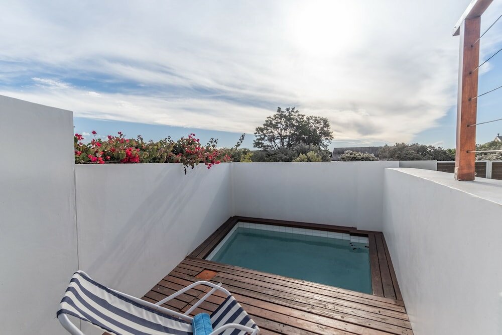 Фото Greenways Beach House