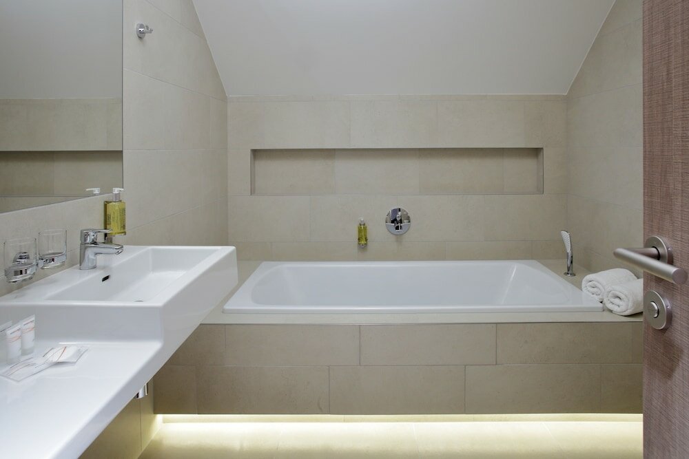 Фото Hotel Jezerka