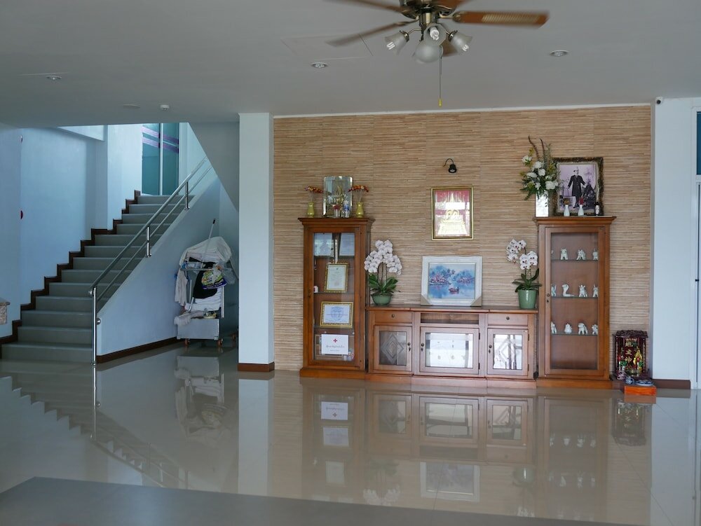 Фото Baandoungkamol Hotel