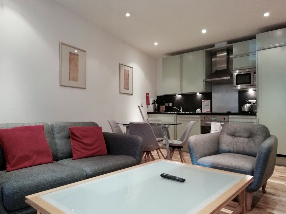 Фото Still Life Tower Hill Executive