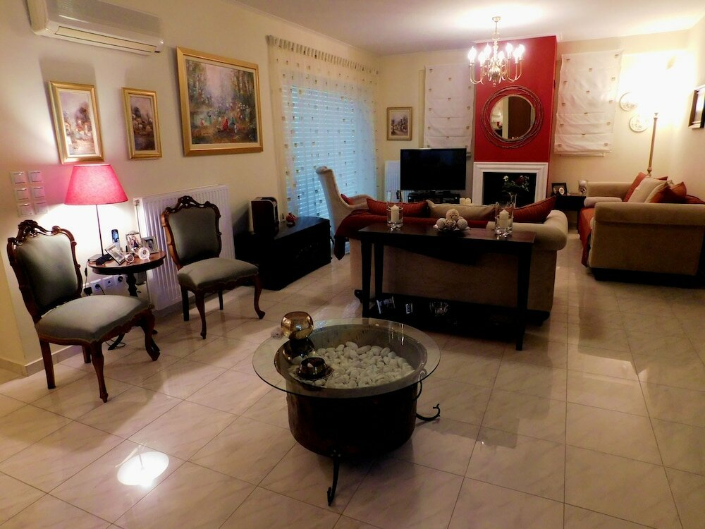 Фото Helen's Villa