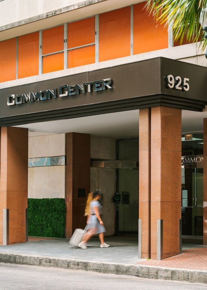 Фото Sonder Lafayette Square