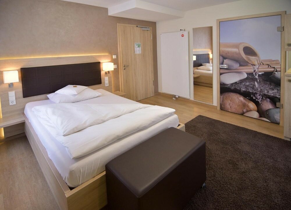 Фото Hotel - Restaurant Hirsch