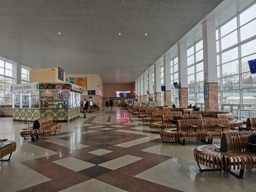 Бақшадағы жалаңаш әйелдердің суреттері