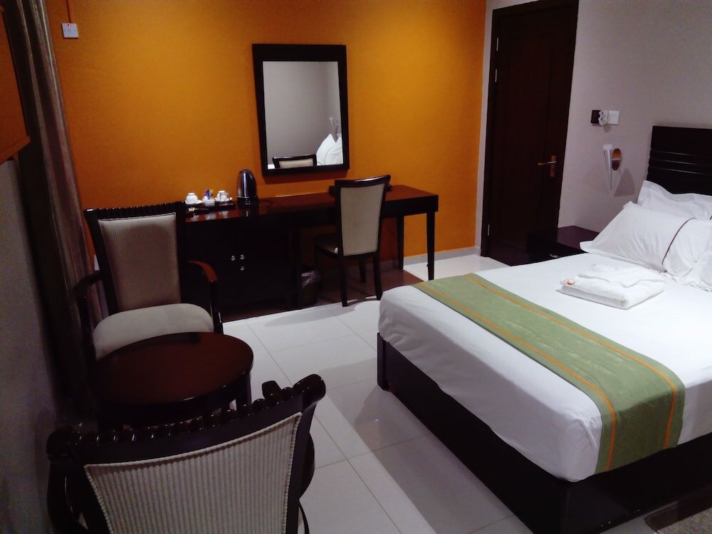 Фото Voyager Inn Hotel