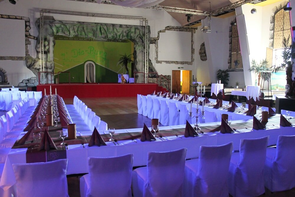 Фото Hotel und Restaurant die Burg