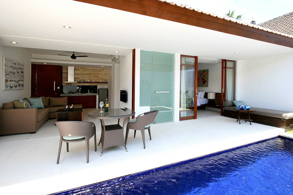 Фото Smart Comfort Apartments Batu Jimbar