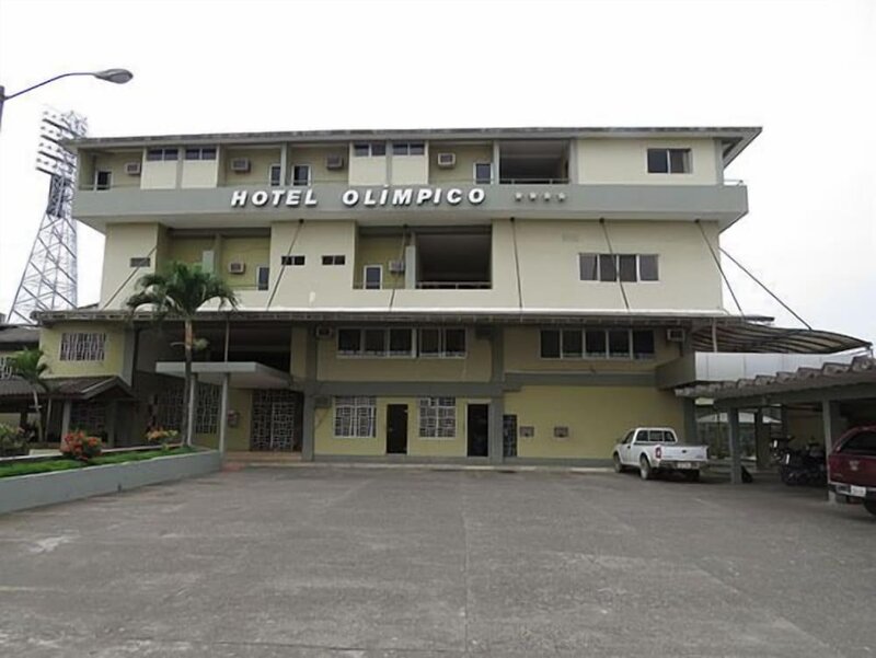 Гостиница Hotel Olimpico Quevedo