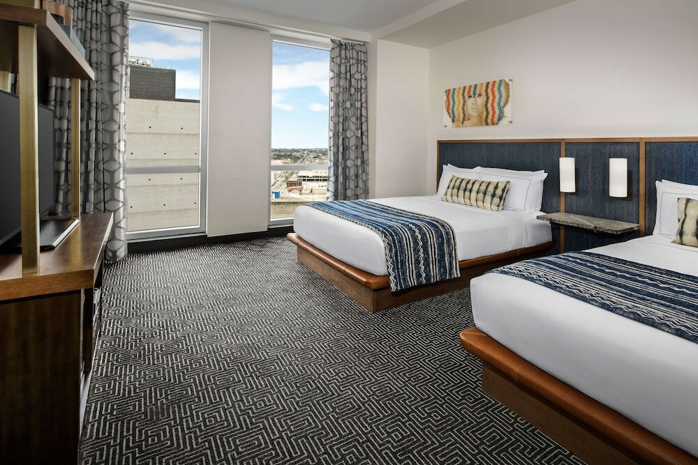 Фото The Troubadour Hotel New Orleans, Tapestry Collection by Hilton