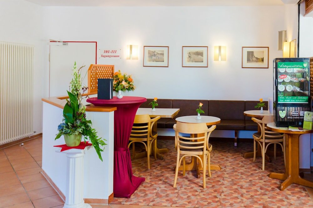 Фото Hotel Montana Lauenau