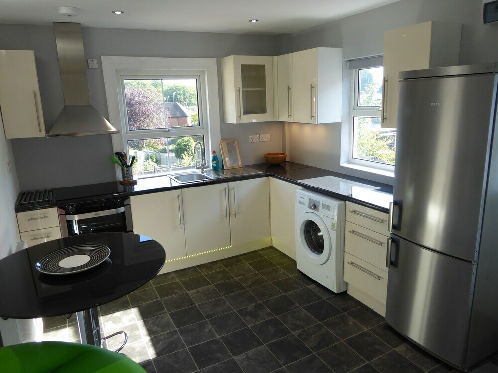 Фото Sunninghill Apartment