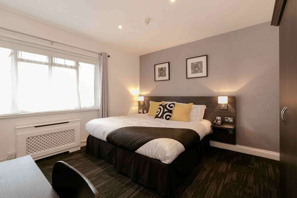 Фото Croft Court Hotel