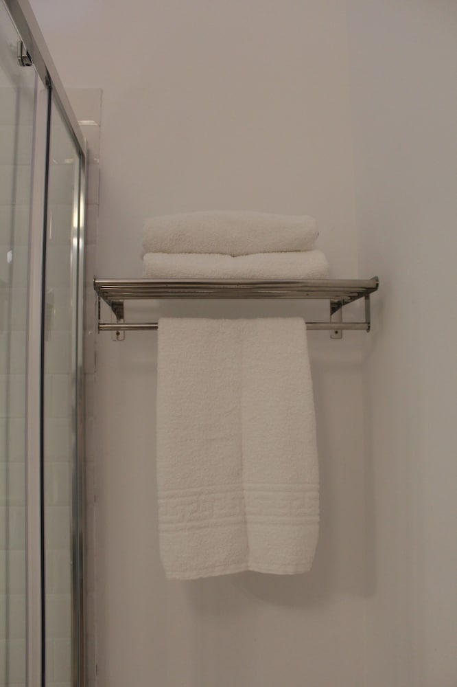 Фото Nwt Paradise Urban Hostel