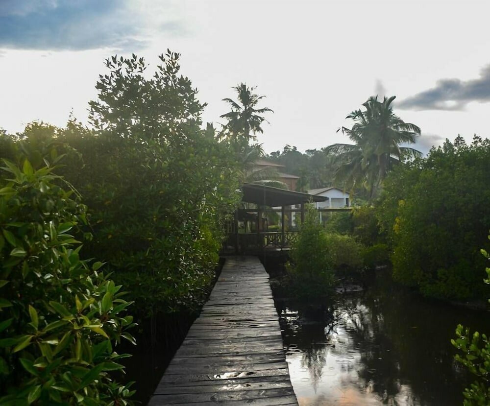 Hotel Cinnamon Lake Inn, Hikkaduwa, photo