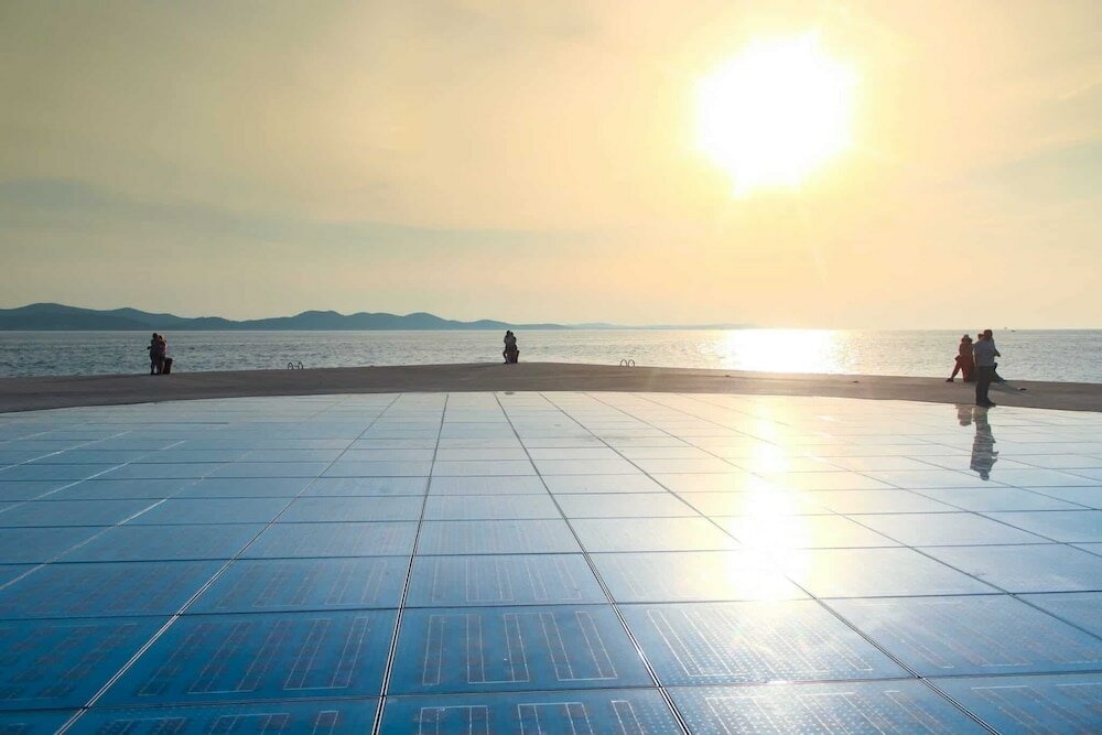 Фото Guverna New City Accommodation