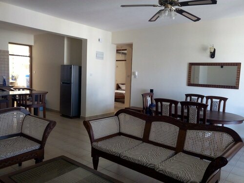 Гостиница Tamasha Cottages в Момбасе