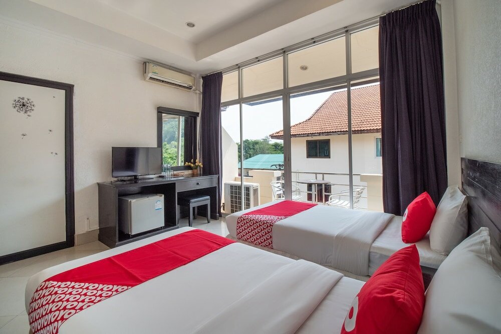 Фото Oyo 835 Koh Chang Luxury Hotel