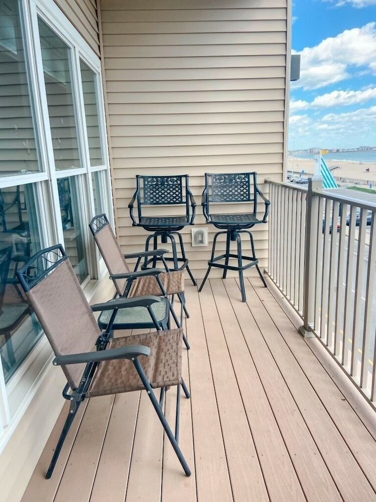 Фото Sea Spray Condo