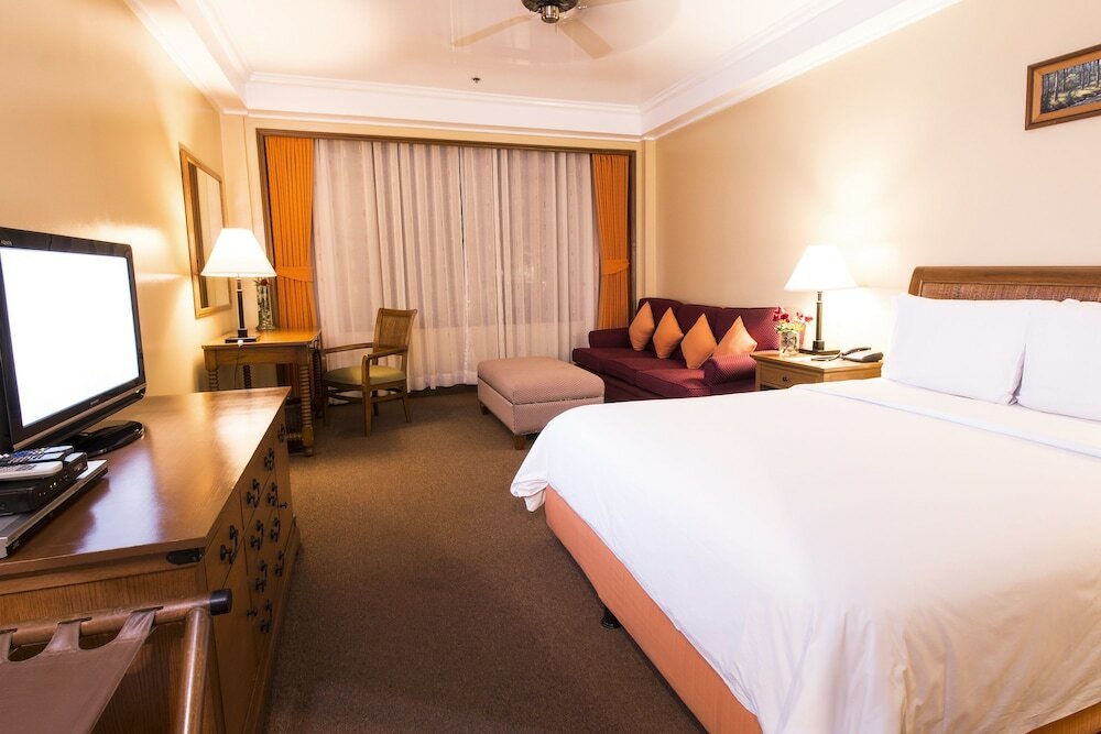 Фото The Manor at Camp John Hay