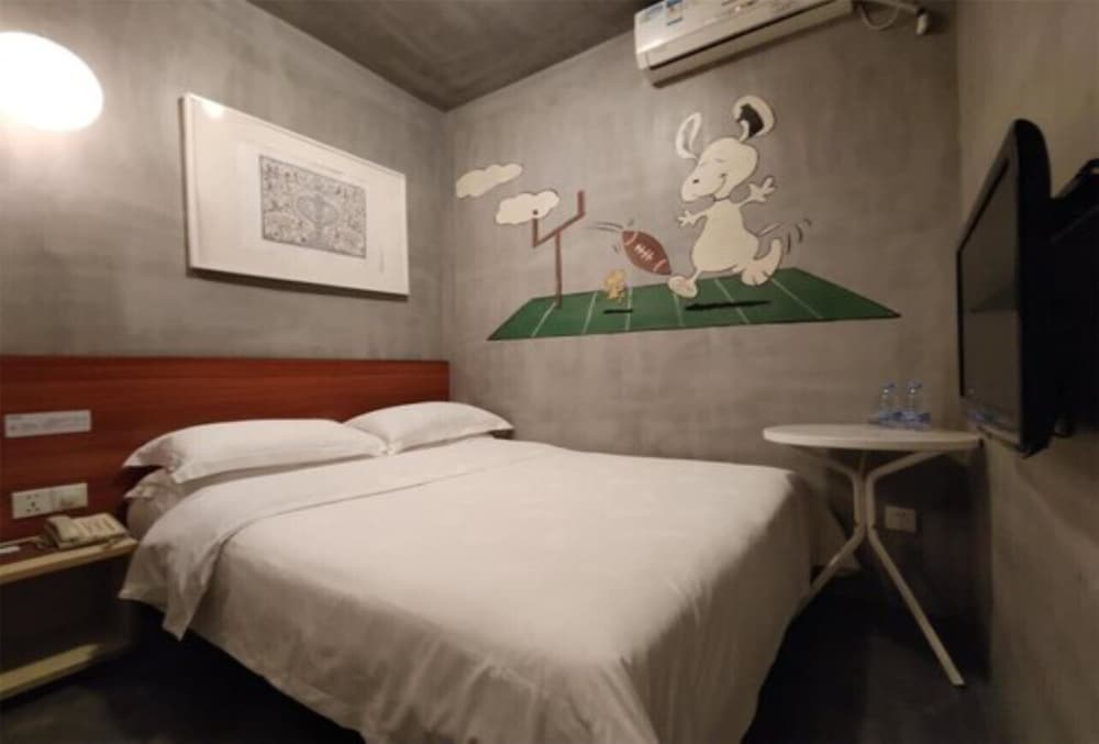 Фото Colour Inn Shenzhen Dongmen Branch