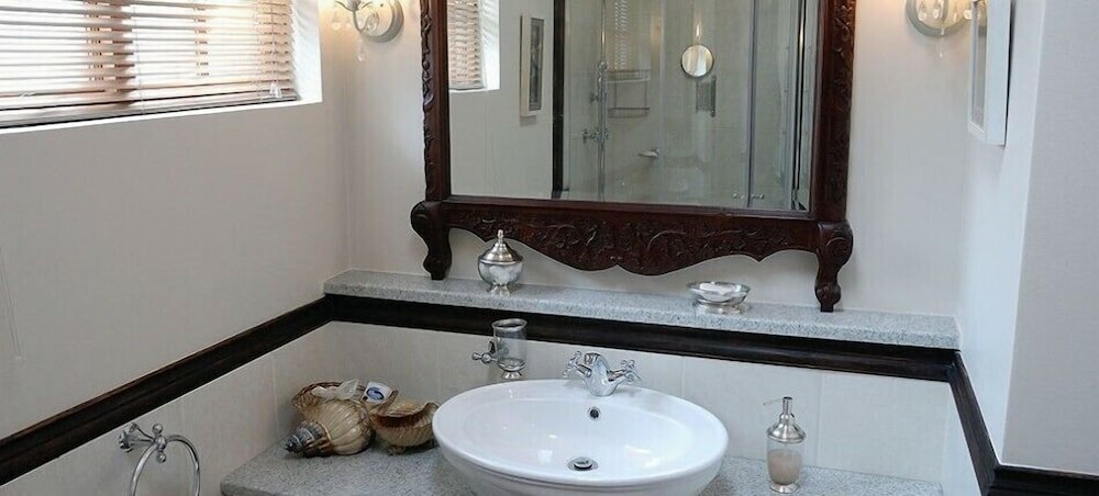 Фото Ikhanda Guesthouse