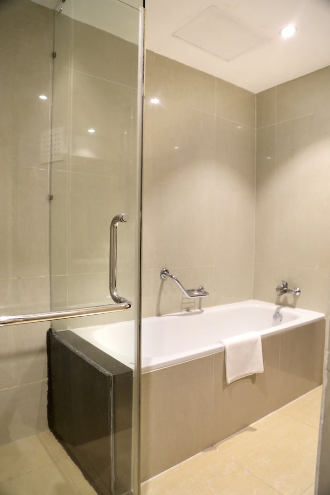 Фото La Passion Classic Hotel