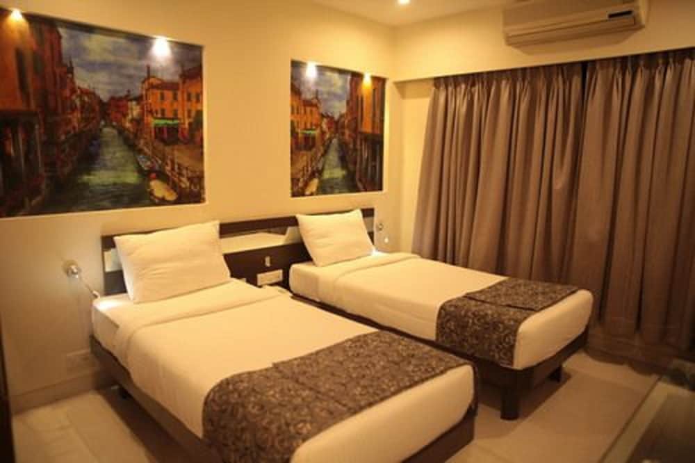 Фото Tim Grand Hotel