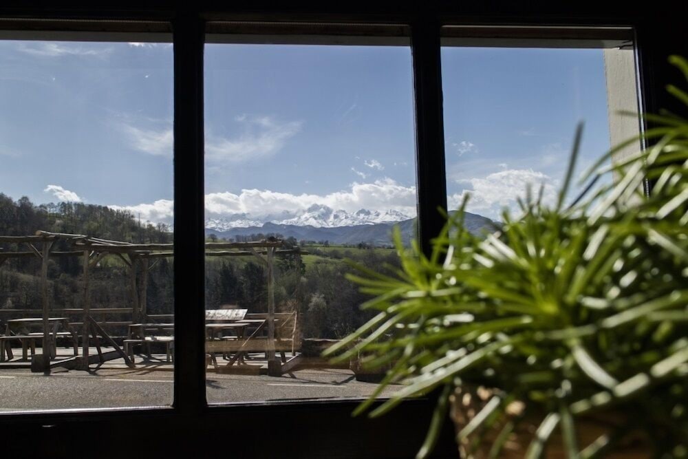 Фото Hotel Rural Montañas de Covadonga