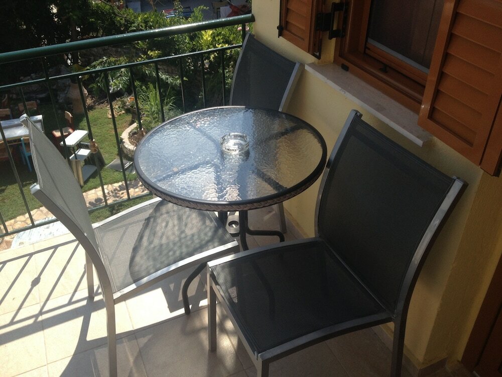 Фото Virvilis Apartments