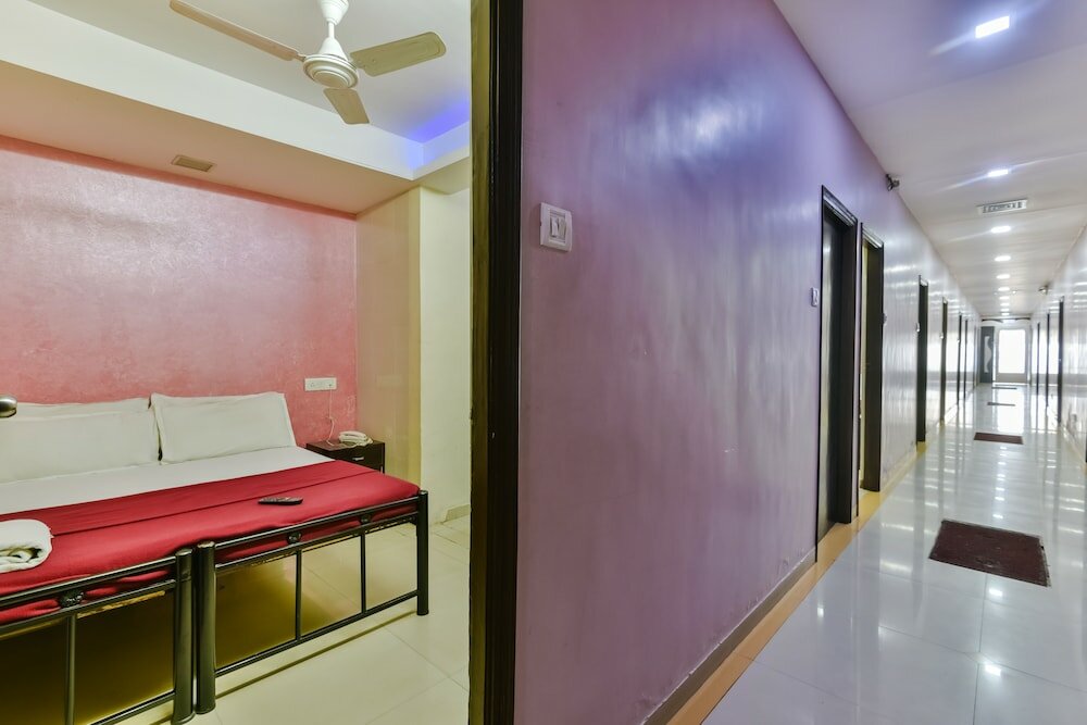 Фото Decent Guest House