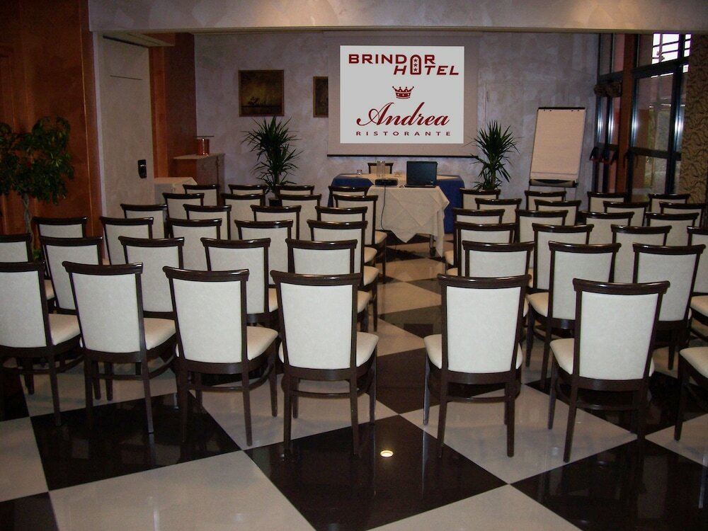 Фото Brindor Hotel