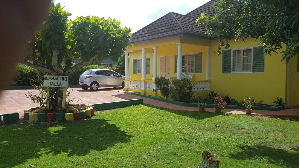 Фото Ocho Rios Pimento Villas