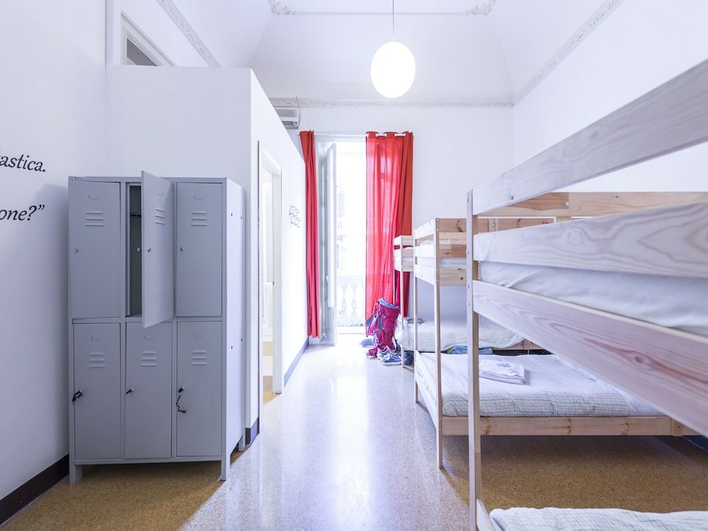 Фото Mamamia Hostel and Guesthouse