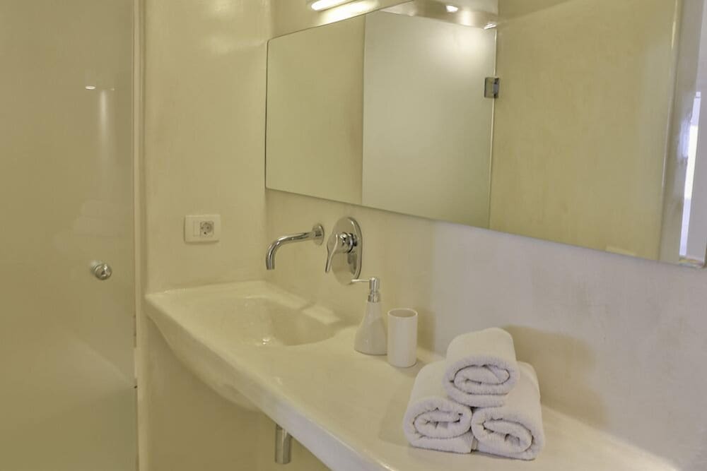 Фото Ayoba Santorini