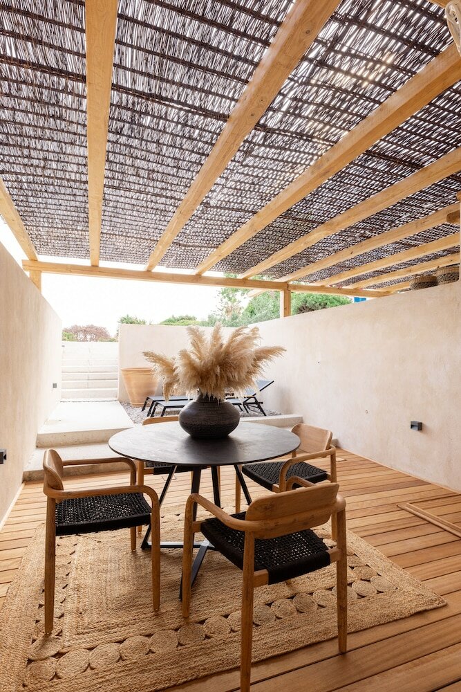 Фото Athina Studios & Suites