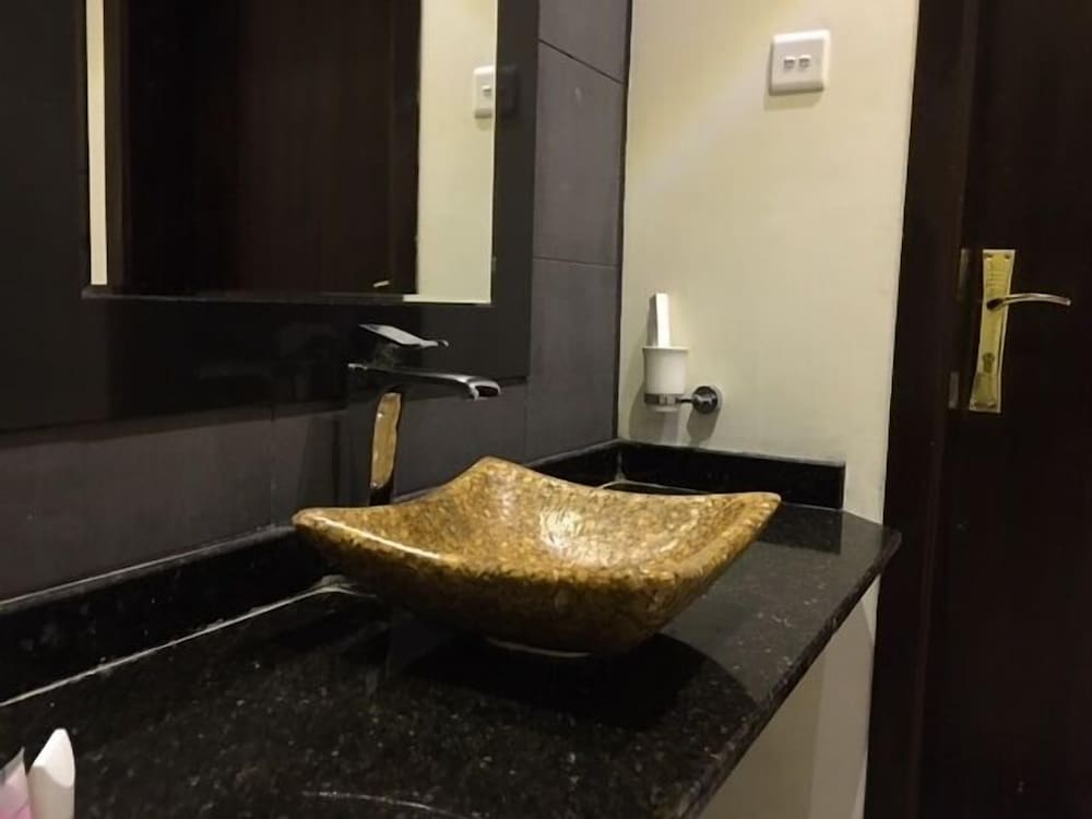 Фото Taleen AlSahafa Hotel Apartments